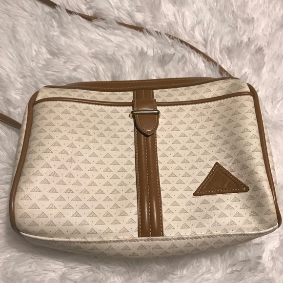 Liz Claiborne crossbody purse - Picture 2 of 4